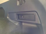 Used 2021 Volkswagen Tiguan SE image 3