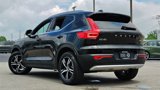 Certified 2025 Volvo XC40 B5 Core image 4