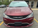 Used 2019 Chrysler Pacifica Touring-L image 6