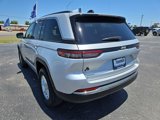 Used 2024 Jeep Grand Cherokee Laredo image 4