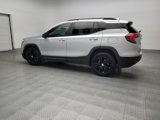 Used 2021 GMC Terrain SLE w/ Driver Convenience Package image 3