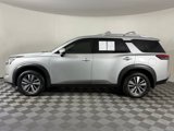 Used 2024 Nissan Pathfinder SL image 3