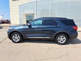 Used 2022 Ford Explorer XLT image 2