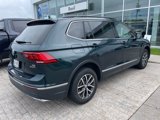 Used 2018 Volkswagen Tiguan SE w/ Panoramic Sunroof Package image 4