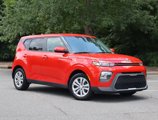Used 2021 Kia Soul LX image 2