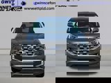 Used 2022 Ford Edge Titanium image 2