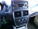 Used 2016 Dodge Grand Caravan SXT image 6