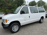 Used 2002 Ford E-350 and Econoline 350 XLT image 2