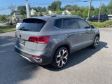 Certified 2022 Volkswagen Taos SEL w/ Panoramic Sunroof Package image 4