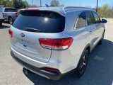 Used 2017 Kia Sorento EX image 3
