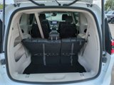 Used 2023 Chrysler Pacifica Touring-L image 5
