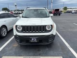 Used 2016 Jeep Renegade Latitude image 2