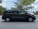 Used 2013 Chrysler Town & Country Touring image 4