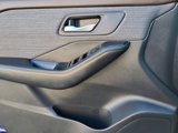 Used 2023 Nissan Rogue SV image 6
