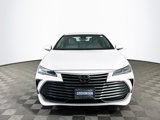 Used 2019 Toyota Avalon Limited image 2