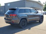 Used 2017 Jeep Grand Cherokee Altitude image 3