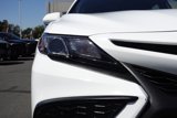 Used 2022 Toyota Camry SE image 3