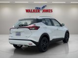 Used 2024 Nissan Kicks SV image 3