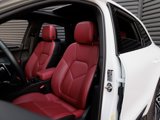 Certified 2025 Porsche Macan image 5