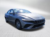 New 2025 Hyundai Elantra SE image 2