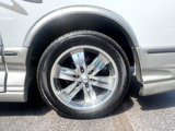 Used 2005 Chevrolet Express 1500 w/ Preferred Equipment Group image 3