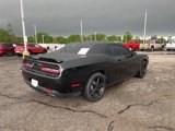 Used 2015 Dodge Challenger SXT image 5