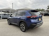 Used 2022 Nissan Rogue SV image 3