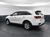 Used 2019 Kia Sorento LX w/ LX Convenience Package image 3