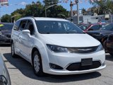 Used 2018 Chrysler Pacifica Touring-L image 4