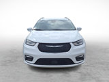Used 2022 Chrysler Pacifica Touring-L image 2