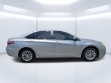 Used 2015 Toyota Camry LE image 2