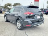 Used 2019 Nissan Rogue SV image 4