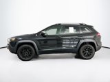 Used 2019 Jeep Cherokee Trailhawk image 4