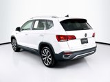 Used 2024 Volkswagen Taos SE image 5