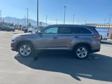 Used 2016 Toyota Highlander Limited Platinum image 2
