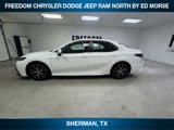 Used 2023 Toyota Camry SE image 2