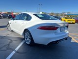 Used 2017 Jaguar XF Premium image 3