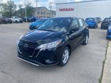 New 2025 Nissan Kicks Play S image 2