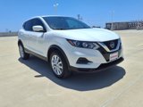 Used 2022 Nissan Rogue Sport S image 2
