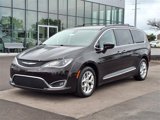 Used 2017 Chrysler Pacifica Touring-L w/ Tire & Wheel Group image 2