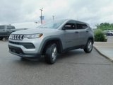 Used 2023 Jeep Compass Sport image 4