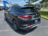 Used 2022 Alfa Romeo Stelvio Ti image 4
