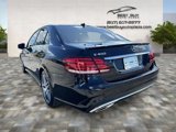 Used 2015 Mercedes-Benz E 400 4MATIC Sedan image 4