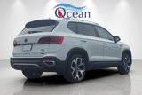 Used 2022 Volkswagen Taos SEL image 3