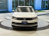 Used 2017 Volkswagen Jetta SE image 2
