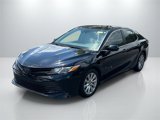 Used 2020 Toyota Camry LE image 2