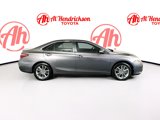 Used 2016 Toyota Camry SE image 2