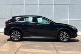Used 2018 INFINITI QX30 Premium image 3