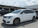 Used 2020 Chrysler Pacifica Limited w/ Tire & Wheel Group image 2
