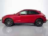 Certified 2025 Porsche Macan image 2